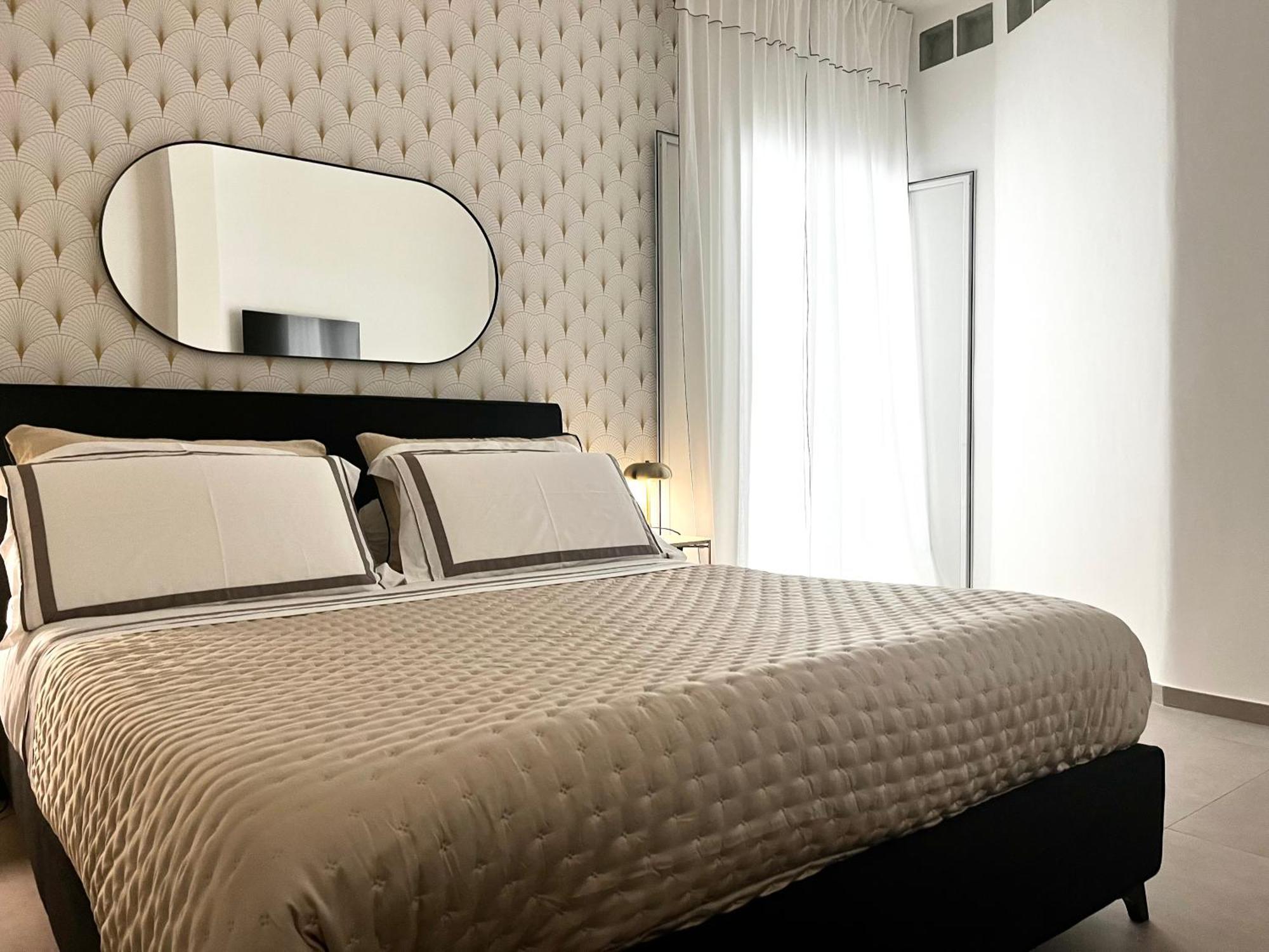 Via Dante Luxury Home Бари Экстерьер фото